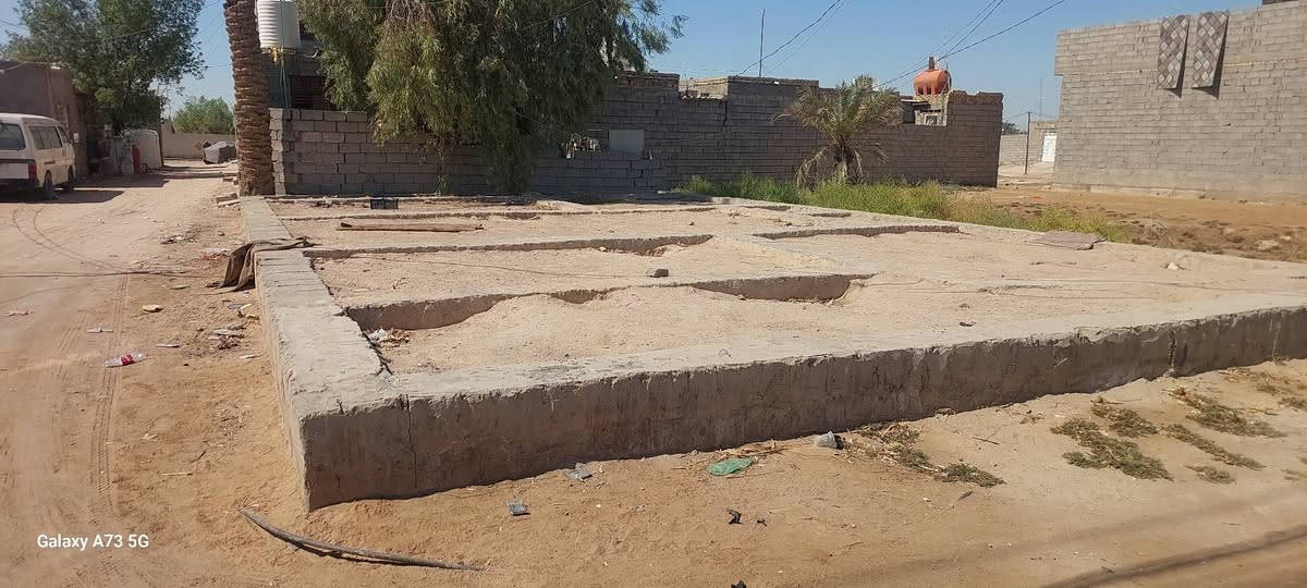 من رخصة المدير
السلام عليكم ورحمة الله 
قطعه ١٥٠ متر زراعي قرار ١٧ في كربلاء الشبانات البزل الرابع وجه القطعه مباشر على الطريق الرئيس تبعد عن الشارع تبليط  ٢٥٠ متر وعن دار الايتام ٢٠٠٠ متر سعر مناسب 

لاستفسار الاتصال ع ***********

