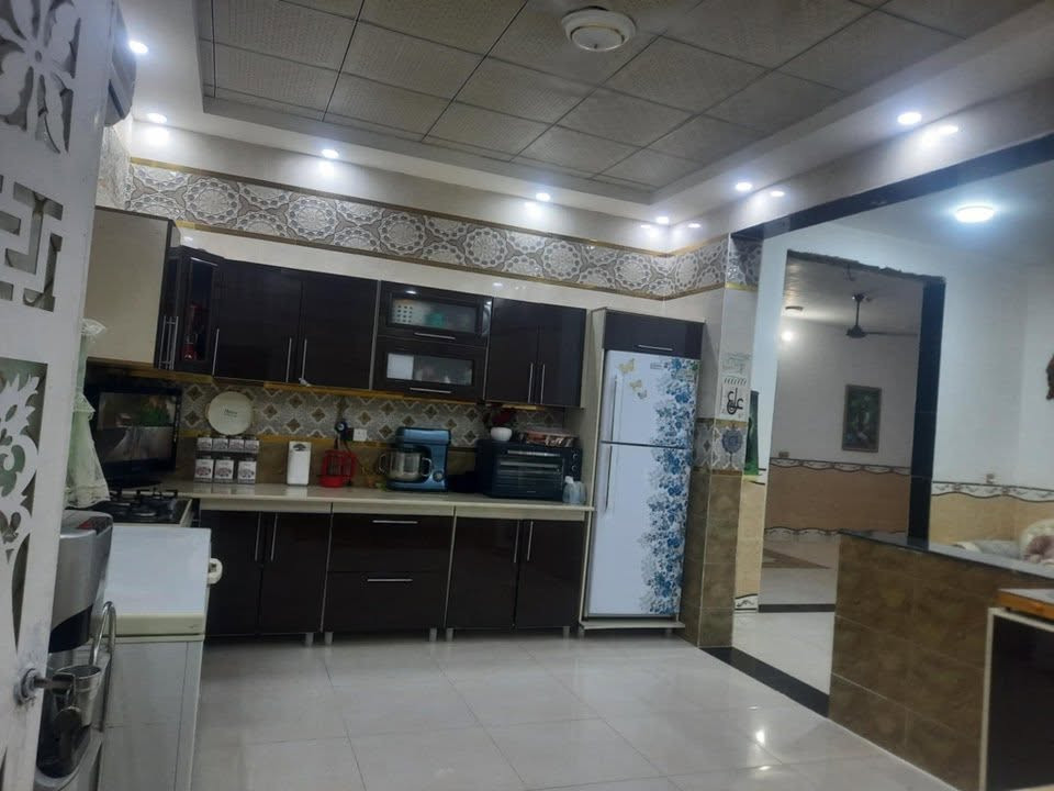 بيت للبيع المساحة٣٣٠ م للستفسار تصل على رقم ***********

