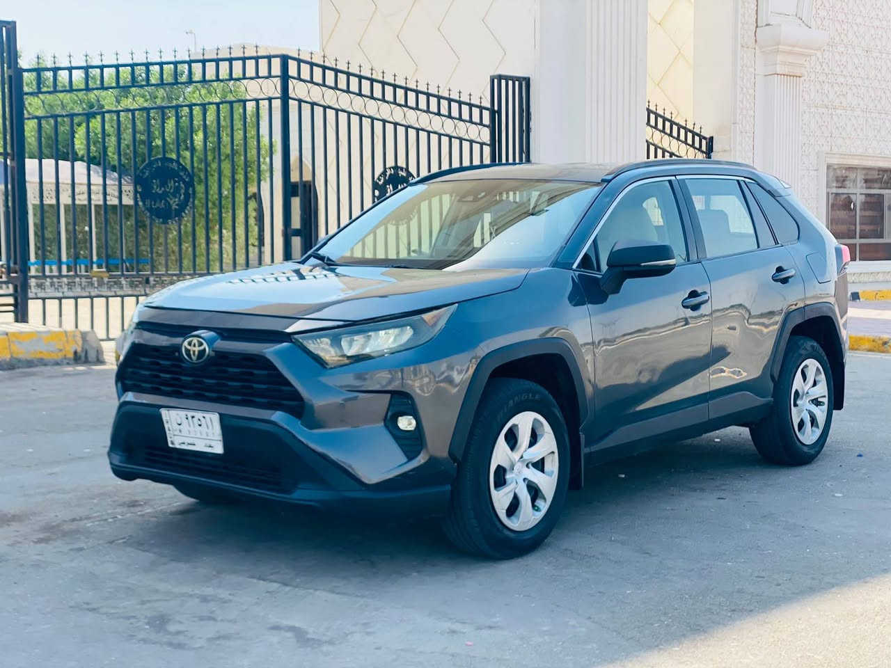 ةإسلام عليكم للبيع تيوتا RAV4 الموديل 2019
مواصفات LE
حجم المحرك 2500 بانزين 
السيارة ماشيه 40الف ميل حقيقي 
حادثها بنيد فقط السيارة جديده وجاهزة من كلشي 
السعر  145 
الاستفسار أكثر اتصل //***********
عنوان السيارة كربلاء المقدسة اخوان مكلف بنشر
