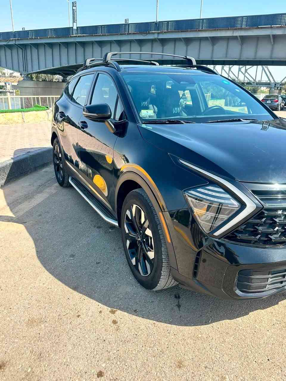 السلام عليكم 

للبيع كيا سبورتاج X Line 2024
KIA SPORTAGE X Line
 ⛔️الضرر جامرلغ أيسر فقط وراجع بارد بدون صبغ بدون تبديل 
السيارة فقط بارد بيها  .. الضرر و والسونار مرفق بالمنشور

• فول مواصفات 1/1 داخل اسود جلد   
• رقم بغداد بأسمي شرط التحويل سنوية جديدة
• وارد امريكي : مكفوله من الصبغ والسونار مرفق  

مواصفاتها :-
1. السيارة ماشية 19 الف
2. محرك 2500 
3. كير 8 نمر 
4. بانوراما
5. بصمة : تشغيل عن بعد  
6. صندوق كهرباء
7. شاشة كبيرة على طول  الدشبول تدعم  ابل كاربلاي واندرويد اوتو وفول تحكمات
8. كيجات الكترونية متغيرة حسب الوضعيات
9. انظمة القيادة : سبورت - سمارت - نورمال
10. كشنات كهرباء 
11. بصمة ابواب
12. اضواء ترحيب عند الاقتراب مع ترحيب داخلي عند الصعود او المغادرة
13. شحن وايرليس
14. منافذ تايب سي عدد 3 مع 2 في الكشنات ومنفذ يو اس بي ومنفذ جداحة
15. هاند بريك بصمة
16. اوتو هولد
17. كاميرات 360 مع بالاشارات الجانبية مع وضعيات مختلفة للكاميرات
18. فول رادارات امامية وخلفية وجانبية . نقطة عمياء وحساسات امامية خلفية 
19. تحديد مسار ذكي
20. قيادة ألية ذكية
21. نقطة عمياء
22. كروز سرعة
23. تدفئة كشنات 
24. سستم صوت هارمن مع دمام 
26. فور ويل 4x4
27. ويل كب حجم 19 وحساس اطار ،        
28. اشاير بالمري
29. تشغيل عن بعد
30. شاشة لمس متغيرة لتحكم الميديا او التبريد
31. ستيرن فول تحكمات
32. قطعتين تبريد + مناخين
33. اللوان متغير للدشبول مع وضعيات القيادة

السعر : 197 قابل للتفاوض
العنوان 📍ديالى بعقوبة
للأستفسار واتساب او الاتصال على الرقم
***********
