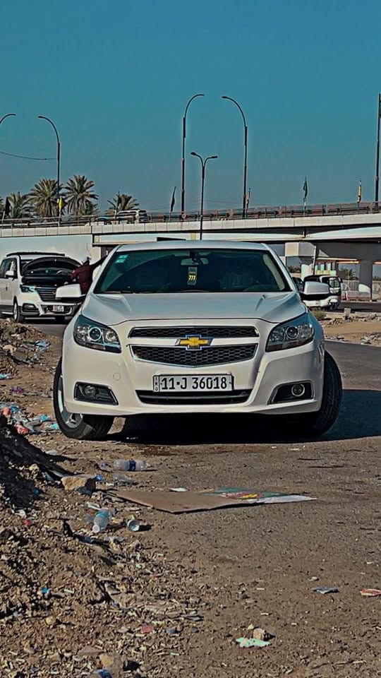السلام عليكم للبيع ماليبو 2013 وراد خليجي 2400تنفس طبيعي السياره كير مكينه تخم تاير منضومه تبريد جديده بيه شكم قطعه صبغ رقم بغداد بسمي السعر 82 وبيه مجال للشراي  للتصال ***********
