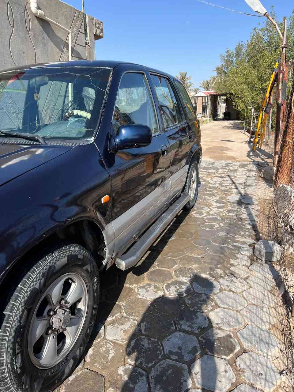 سيارة سبورتج موديل 1994 لون نيلي
محرك ونجي 6 سلندر 
كيج البارانزين عاطل والتبريد عاطل 
السعر 39وبيه مجال بيع مستعجل 
الموقع:البصرة ابي الخصيب
الرقم***********
