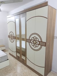 غرفه شبابيه • نضيفه • موصل