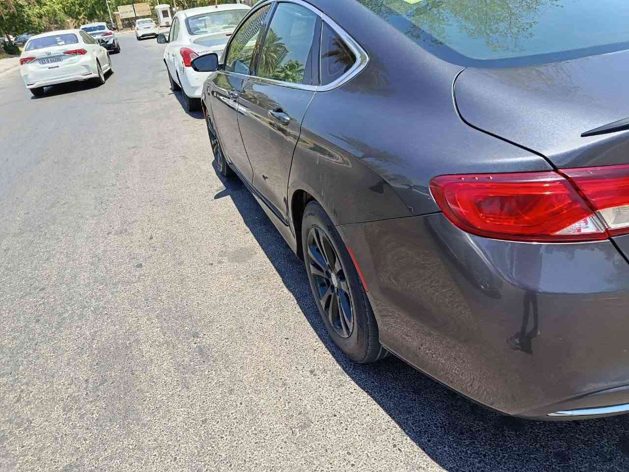 السلام عليكم
للبيع سيارة C200 موديل ٢٠١٦ 
رقم اربيل تحويل مباشر 
محرك وكير جيد جدا مكينة جيدة 
تبريد شغال ثلج تخم تاير نظيف
حادثها جاملغين أمامي وبنيد وسونار بيه ع الفحص بدون دواخل
للاستفسار اكثر اتصال *********** 
ومرواس هم ترهم
