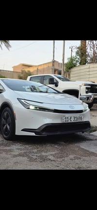 تيوتا بريوس 2023  حادث موضح بالصور ماشية 55 الف ميل السيارة بأسمي تحوي...