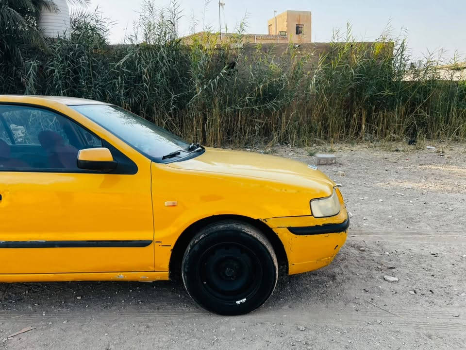السلام عليكم سمند للبيع مكفوله  بس بنيد مبدل ولباقي ليبل واحد 4تايرات جدد باتري جديد باور جديد كير ومحرك مكفولات شرط الفحص مصفره هيئه وغرامات تحويل ثاني يوم رقم نكليزي سنويه ما صاقطه السعر 27جوه سوك ***********المكان اناصريه قضاء الغراف
