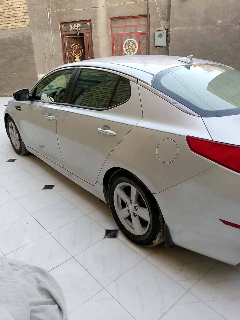 وارد أمريكي ضربه مدكر وبنيد وبيها رشات صبغ اثر جراد كير مكينه كفاله تبريد شغال تخم تاير سياره جاهزه تحويل ثاني يوم مديل 14العنوان بصره ***********السعر 90بيه مجال

