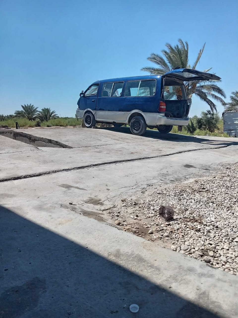 السلام عليكم
للبيع كيا بريجو 96 جاهزه صبغ عام بدون معجون رقم احمر بابل راعي موجود سنويه ساقطه 2016 غرامات 225 فقط ما مسجله خط كير ومكينه واكسن وحداديه مكفولات شواصي بس صفحه الصدر شويه مخيسه السعر 28 وبيها مجال  مكاني كربلاء شارع بغداد عامود ٤٧٤ الشراي يتصل ***********
