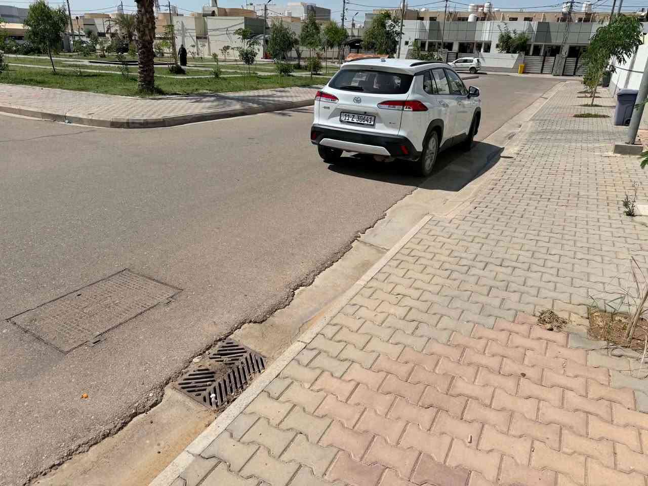السلام عليكم بيت في مجمع الرواد للبيع
طابق واحد يتكون من 
ثلاثه غرف نوم 
منور 
استقبال 
مطبخ 
هول 
ممشى 
البيت حر (السند غير مطلوب للعقاري )
ملاحضه موقع البيت مقابل مساحه خضراء مثل ما موضح في الصور 
للاستفسار اكثر ومعرفه السعر الاتصال بالرقم 

ملاحظه(خاص ما اجاوب اني موصى بلنشر اتصل على الرقم واستفسر )

‭***********‬
