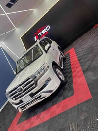 لاندكروز ٢٠١٧ • ماشي ٥٨٠٠٠ • المنصور