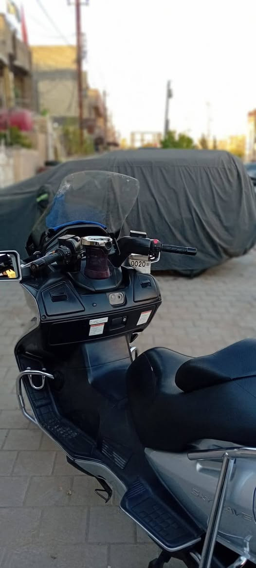 سلام عليكم دراجه سكاي ويف بحال الوكاله شكد عندك فيتريه جيبهم خير من الله السعر هاذه رقمي اتصل ودلل دراجه جاهزه ناقصه بس سايق ***********
