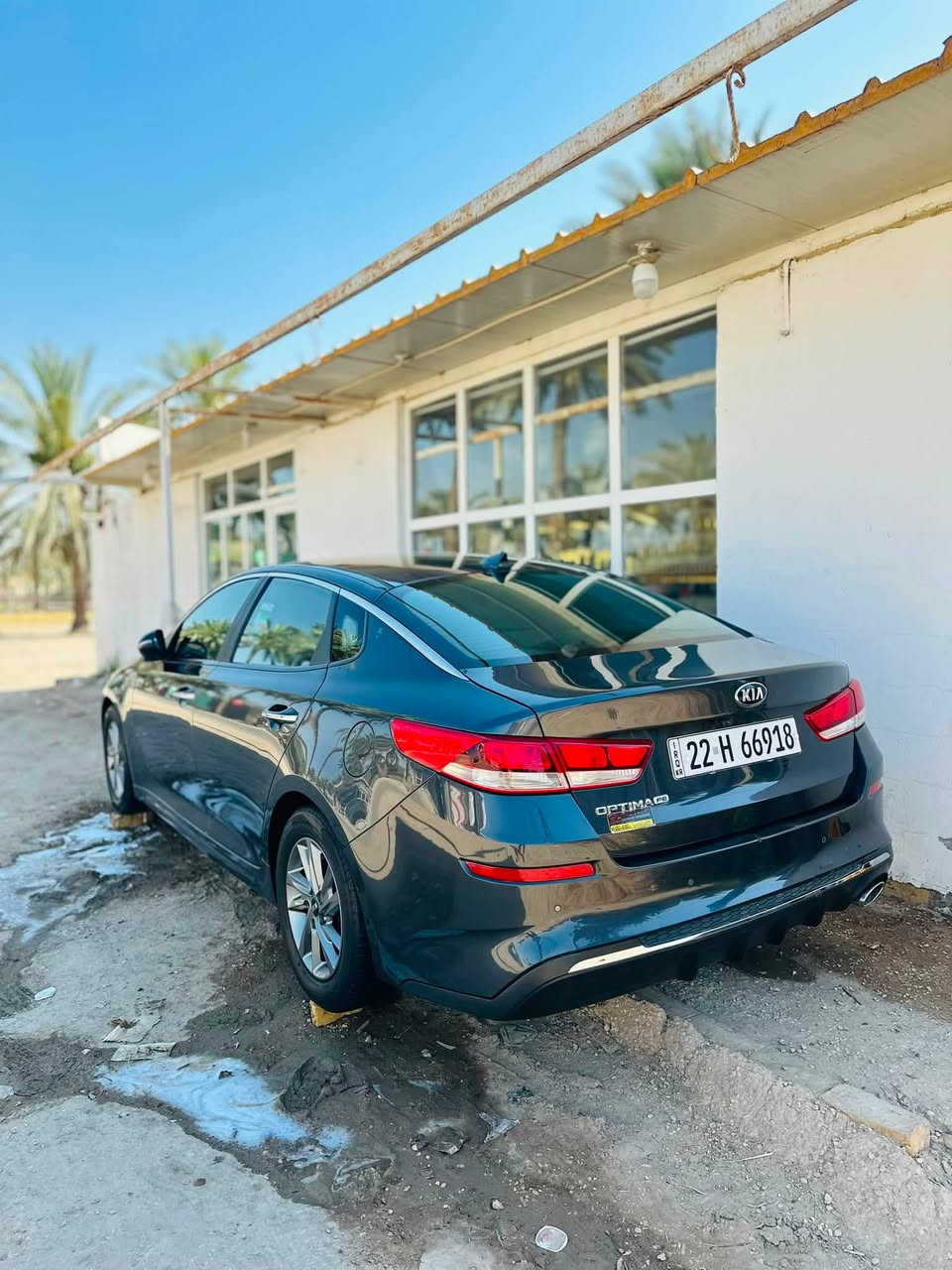 السلام عليكم
كيا اوبتما 2019 وارد امريكي ضرر صبغ البنيد نفسه وبارد بالجاملغ الامامي شبر غيرها كفاله السياره ماشيه 75الف ميل  كير مكينه خير من الله حداديه جديده تايرات جدد رقم اربيل باسمي تحويل ثاني يوم سنويه جديده السعر 140وبيها مجال 
مواصفاتها 
1-شاشه كبيره 
2-كامرا دواره 
3-نظام ابل مار بلي واندرويد 
4-حساس خلفي 
5-رادار جانبي 
6-رادار امامي 
7-اشاير بالمري 
8-لد امامي 
9-لايتات زنون 
العنوان الحمزه الغربي 
للاستفسار الاتصال ***********
