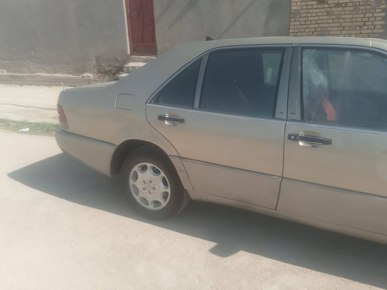 السلام عليكم سيارة مارسدس شبح موديل 93سنويه 28راعيه بل ناصرية
مكينه بلاد بيه ضعف السعر 45وبيه مجال
مكاني ناصرية غراف 
***********
