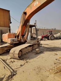 هيتاشي EX200 • موديل ٢٠٠٠ • جاهزة للعمل