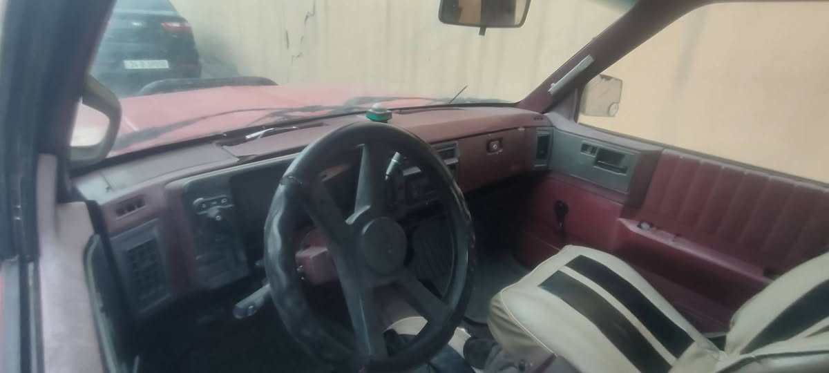 بيكم شوفرليت بيع او مراوسه
موديل1992
كير مكينه فول نضافه كير توماتيك سياره جاهزه للشغل كابون بازين بيها  
بدون حادث صبغ رش جماليه 
رقم اخضر متفوع كمرك وماشي بالمعامله تتكاتب ويه شرعي شرط تحويل سعر29 ورقه ترهم مراوسه شعندك نزل شراي اتصل***********
***********
