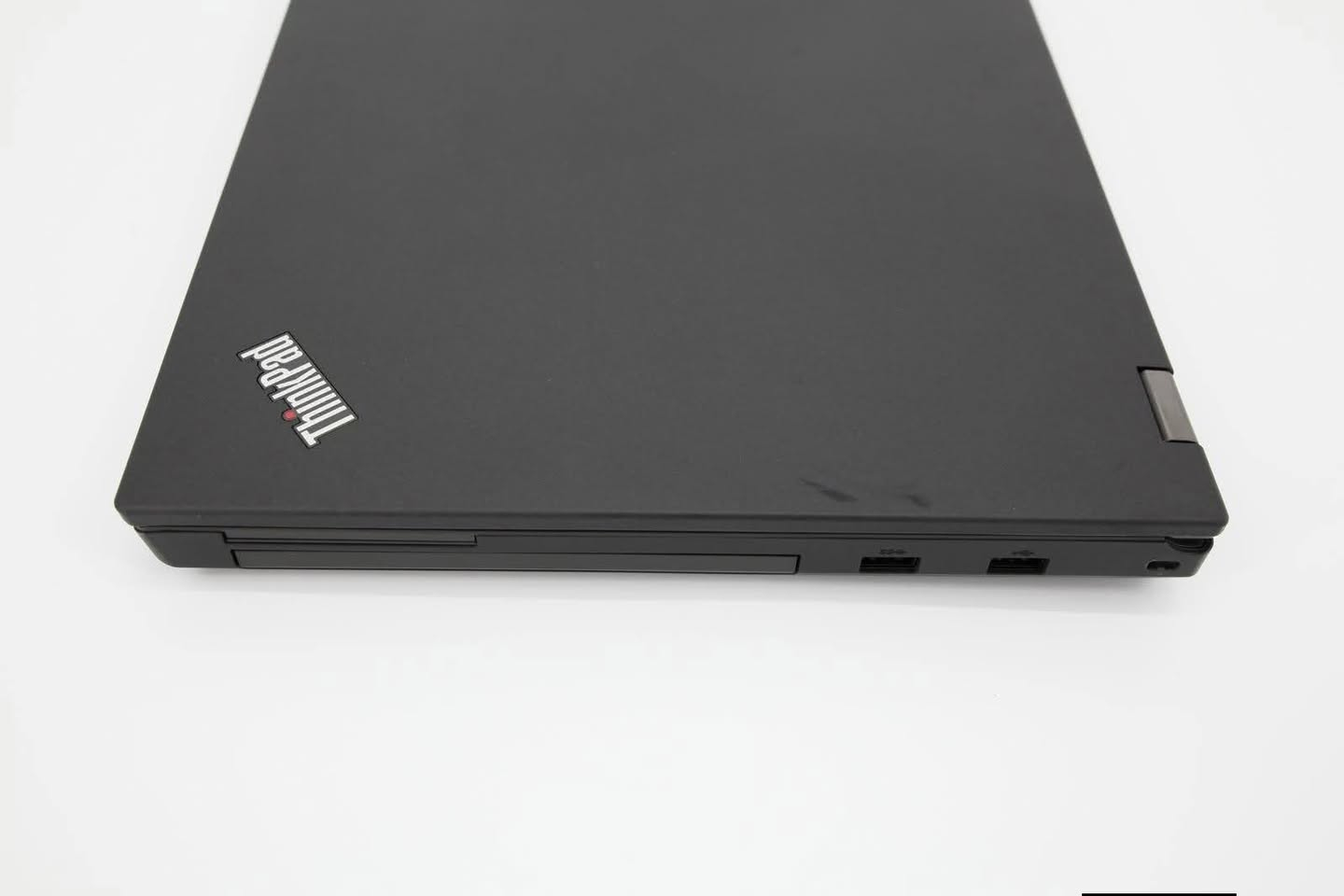 170 الف فقط
*للبيع: لابتوب Lenovo ThinkPad T440P* 🔥

*المواصفات:*
- *المعالج*: Intel Core i5 الجيل الرابع
- *الرام*: 8GB
- *التخزين*: HDD 500GB
- *الشاشة*: 14 بوصة
- *الحالة*: نضيف ومرتب

مناسب للدراسة، الأوفيس، التصفح وتخزين الملفات.
*السعر*: قابل للتفاوض  
*المكان*: الكوفة - النجف  
*للتواصل*: ***********
