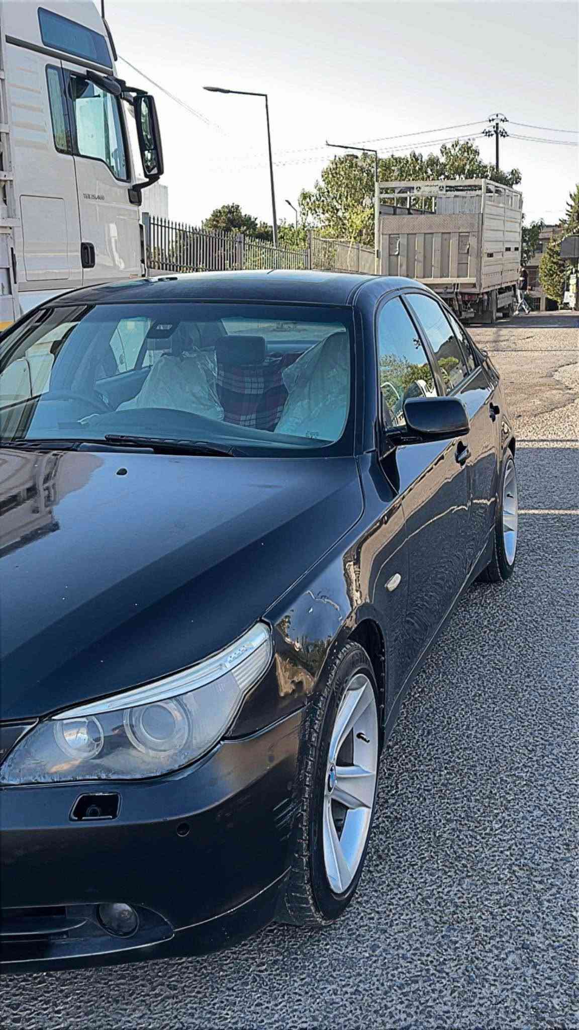 چاو برۆ
مەکینە 530i
7 گێر گێر عادی
ویلی هامانی ١٨ لە ژێرە
تەبرید بەشەرت لەسەر سویچ
هەموو گیانی ئیشە
تابڵی بەقوەتە
حاسەیە 
کۆد بار کۆد بەناوی خۆمۆیە
ساخە
٣٥ مەعمەلە گۆرینۆش ئەکەم 
سلێمانی 
*********** السليمانية, العراق
