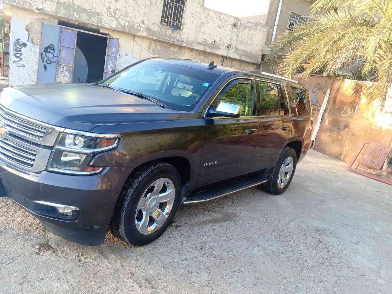 تاهو 2015LTZ باسمي مستوردة حديثا عام 2026 رقم مميز نظيفة جدا مواصفات فوووول رادارات وحساسات بيع سريع 30 وبيه مجال  بسيط حادث ضربة بسيطة بالجاملغ الخلفي مصلحة تصليح درجة ممتازة الاتصال ***********

