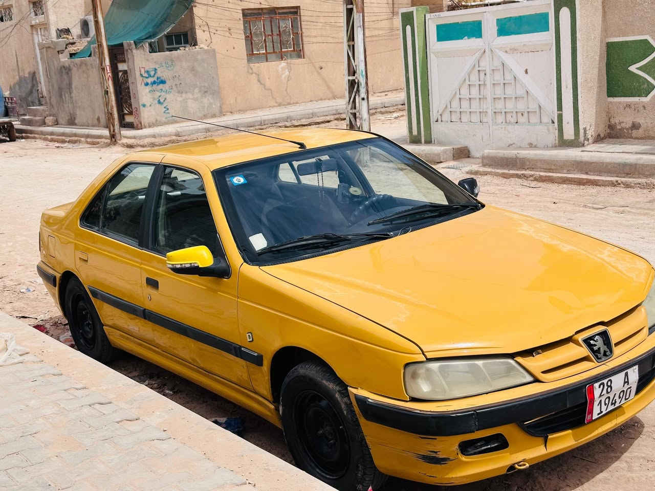 بيجو بارص ٢٠١٢ للبيع السعر ٤٠ ورقه رقم نجف انكليزي بسمي اي تفاصيل اتصال ***********
