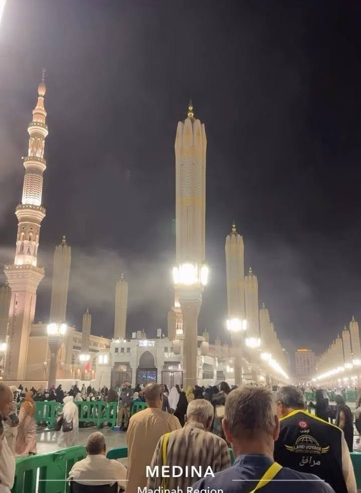 بسم الله وعلى بركه الله نبدا باستلام جوازات السفر للعمره طيران عرض
خاص من شركه البشرئ للحج والعمرة 
طيران يوم 29/9/2026 
مطار بغداد السعر 325$ طيران خلال ساعتين وتصل الى المدينه المنوره ومكه المكرمه احسن من البري ضل يومين تاتصل 

السكن محبس الجن جهة السقايف 
فندق نسمات الخير 
السعر ٣٢٥ دولار 
التصريف للشركة
التصريف والبصمة في الموصل على حساب المعتمر
نقل من والى المطار ٤٠ الف
سعر عالمي 
٢ مدينة 
٨ مكه
*********** ابو بشرى الزوية 
*********** عمر خلف ال جبوري 
حجي حسام 
***********

نص مكتوب في الصور:
- عمر خلف ال جبوري ٢٠ س Mansour Alkhulaifi مسجد قباء المدينة المنورة, Saudi Arabia حسن التصميم! إرسال رسالة...
- MEDINA
- Madinah Region
- الكعبة
- مكة, Saudi Arabia
- الكعبة مكة, Saudi Arabia
- البشرى تبقى واحد صلاح الدين البشرى خير رفيق للبيت العتيق شركة البشرى للحج والعمرة ثقة وأمان ضيافة على الطريق باصات حديثة خدمة متميزة مكة المكرمة - المدينة المنورة