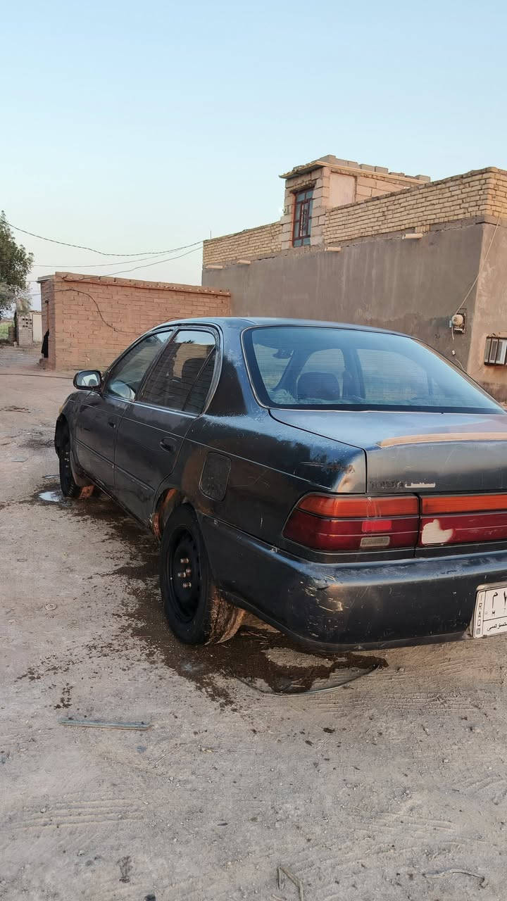 سياره للبيع كورلا موديل 92 مكينه وكير 1800جداد كير عادي حداديه جديده مكفولة كص ونقل جثه ولضربه لقويه كهربائات كلها شغاله سنويه نافذة تحول مباشره سعر 38 وبيها مجال مكان ناصريه غراف ***********
