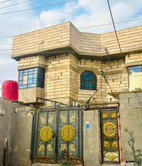 البصرة حي الأصدقاء • ٢٠٠م • ٦ غرف
