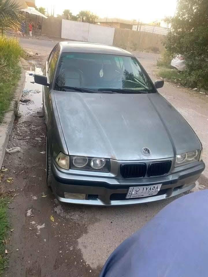 السلام عليكم بيم E36  سياره نضيفه نقصه بس تبريد كير عادي zf وارد يباني مكينه 2700 سته بستم موديل 91 للبيع او المراوس السعر 55 او بيه مجال المكان بغداد الزعفرانيه الرقم ***********
