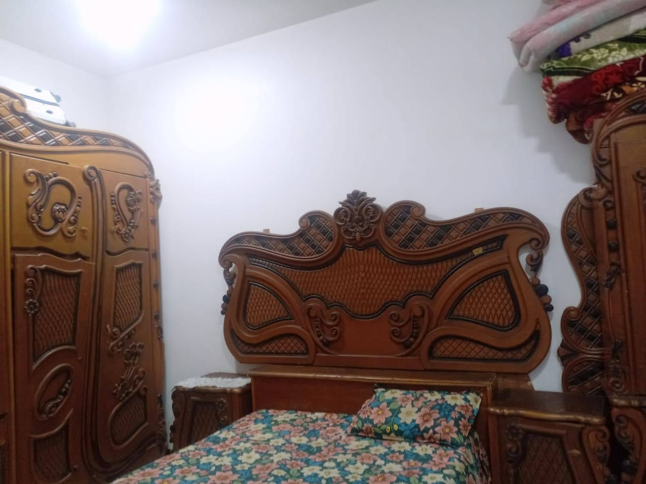 السلام عليكم  غرفه 
صاج ثقيل للبيع 
***********
