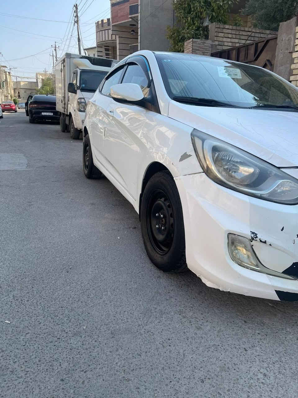 🚘 هيونداي أكسنت 2011 خليجي للبيع
▪️ موديل: 2011
▪️ وارد خليجي
▪️ مكينة 1600 Eco Auto
▪️ السيارة ما بيها ضربة
▪️ بيها طخات بسيطة حسب الاستخدام
▪️ المكينة بحالة جيدة
▪️ الكير مبدل جديد وبيه ضمان
▪️ شاشة أندرويد + كامرا دوارة
▪️ التبريد منقص غاز وع الفحص
▪️ السيارة داخلها نظيف ودوشمتها كلش حلوة
▪️ أرضية جلد
▪️ حدادية نظيفة 80%
▪️ تايرات نظيفة
▪️رقم بغداد سنوية لل30 بأسمي والتحويل ثاني يوم 
💰 السعر: 75 بيها مجال حك الجية 
📍 المكان: بغداد / حي الجهاد / حي الحسين
📞 للاستفسار: ***********
