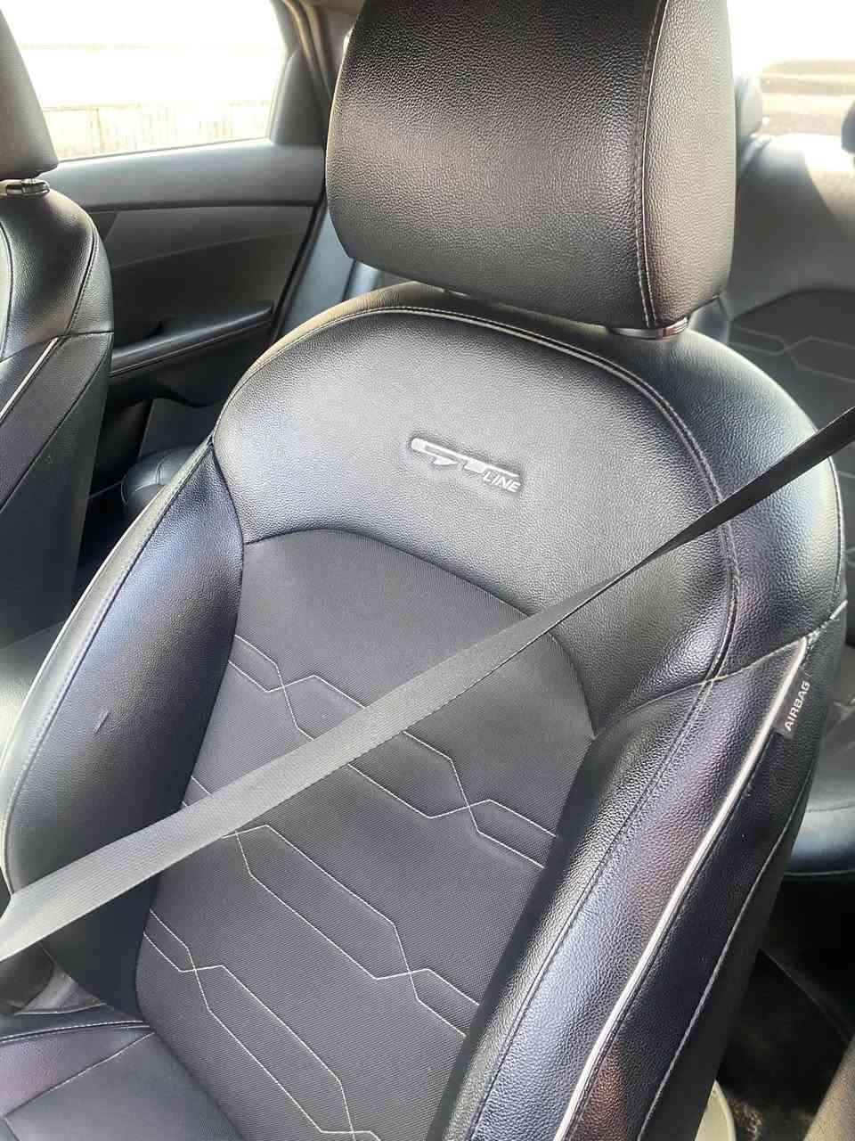 السلام عليكم ورحمة الله وبركاته
للبيع: كيا فورتي 2021 GT-Line
 الموديل: 2021 (GT-Line)
 المحرك: 2000 DOHC (محرك وگیر خير من الله)
 المسافة المقطوعة: 138 ألف ميل
 المواصفات: فول مواصفات ما عدا الفتحة
 الحالة والصيانة:
 منظومة تبريد جديدة بالكامل
 تخم تاير جديد
 باتري جديد
صدر جديد
 السونار والتفاصيل مرفقة مع الصور
 الرقم والملكية: رقم بغداد باسمي 
 المكان: بغداد / البنوك
 السعر: [103 وبيها مجال]
للتواصل والاستفسار:
📞 ***********
