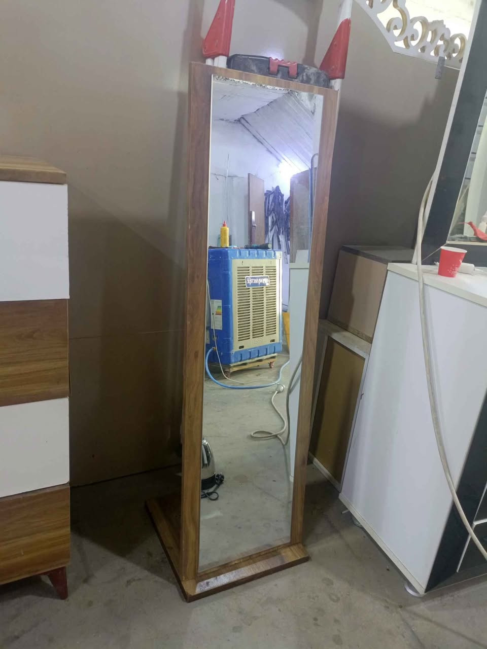 غرفة نوم نضافه وجمال 9قطع سعرها فقط 550 عنوان كركوك الشراي يخابر 
*********** كركوك, العراق
