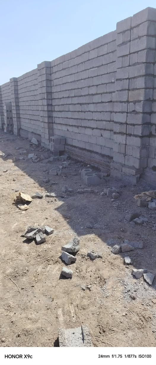خلفات بناء سياجات مزارع منازل ***********
