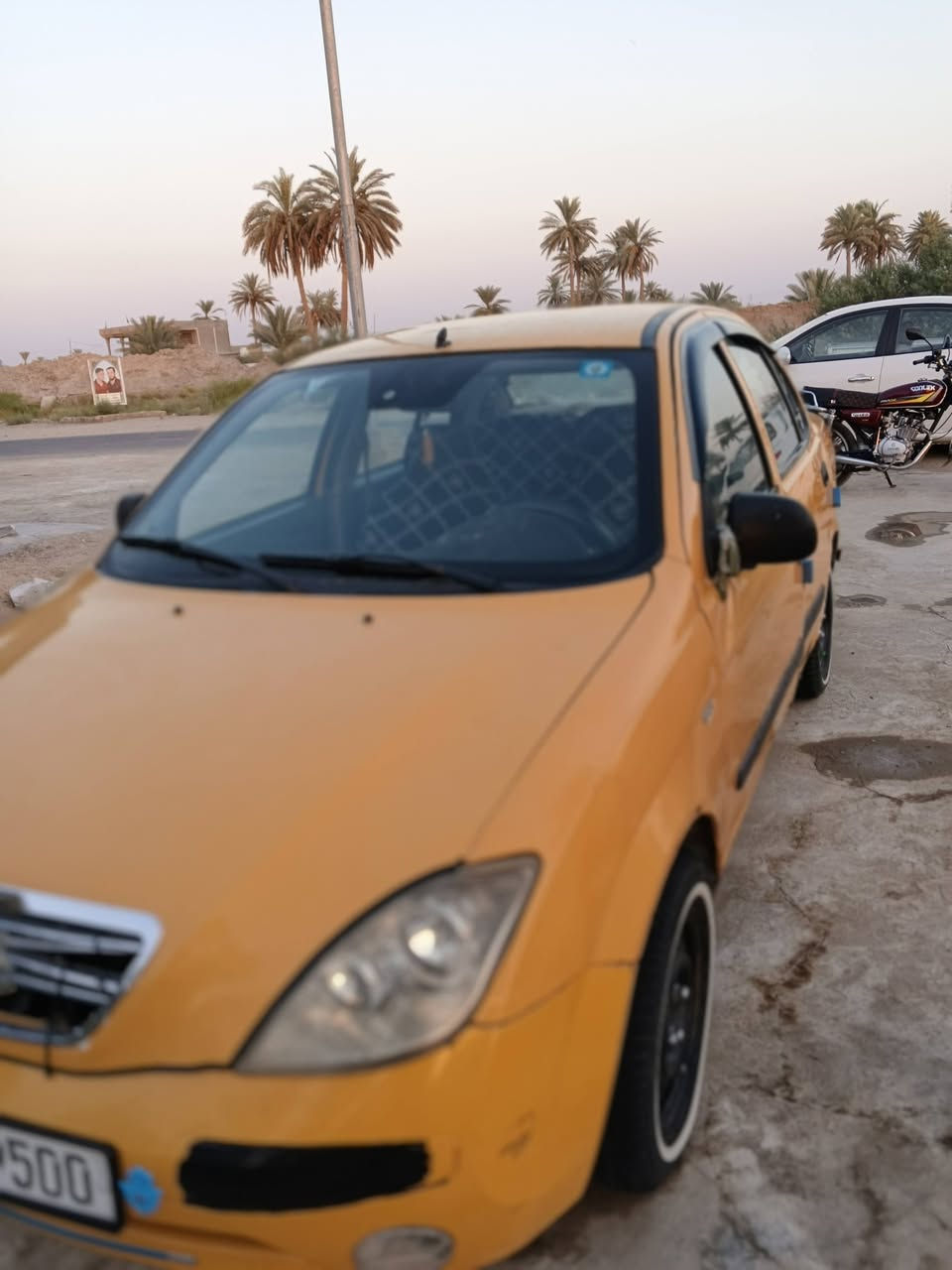 السلام عليكم سيارة طيبه للبيع كير محرك خير من الله تبريد شغال تخم تاير حداديه زينه مكفوله من ضربه القويه وكلبه الاستفسار رقم ‏‪***********‬‏ السعر 29 وبيه مجال  بأسمي تحويل مباشر سنويه 28
