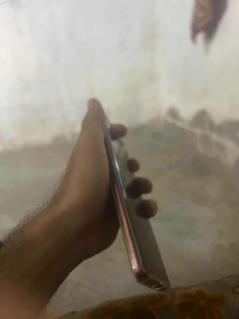 تلفون نوت 50 برو 5 للبيع سعره سعره 450 وبمجال بمجال قليل ذاكره 256 اللي يريد  كرتونه موجوده     رقم التليفون ***********
