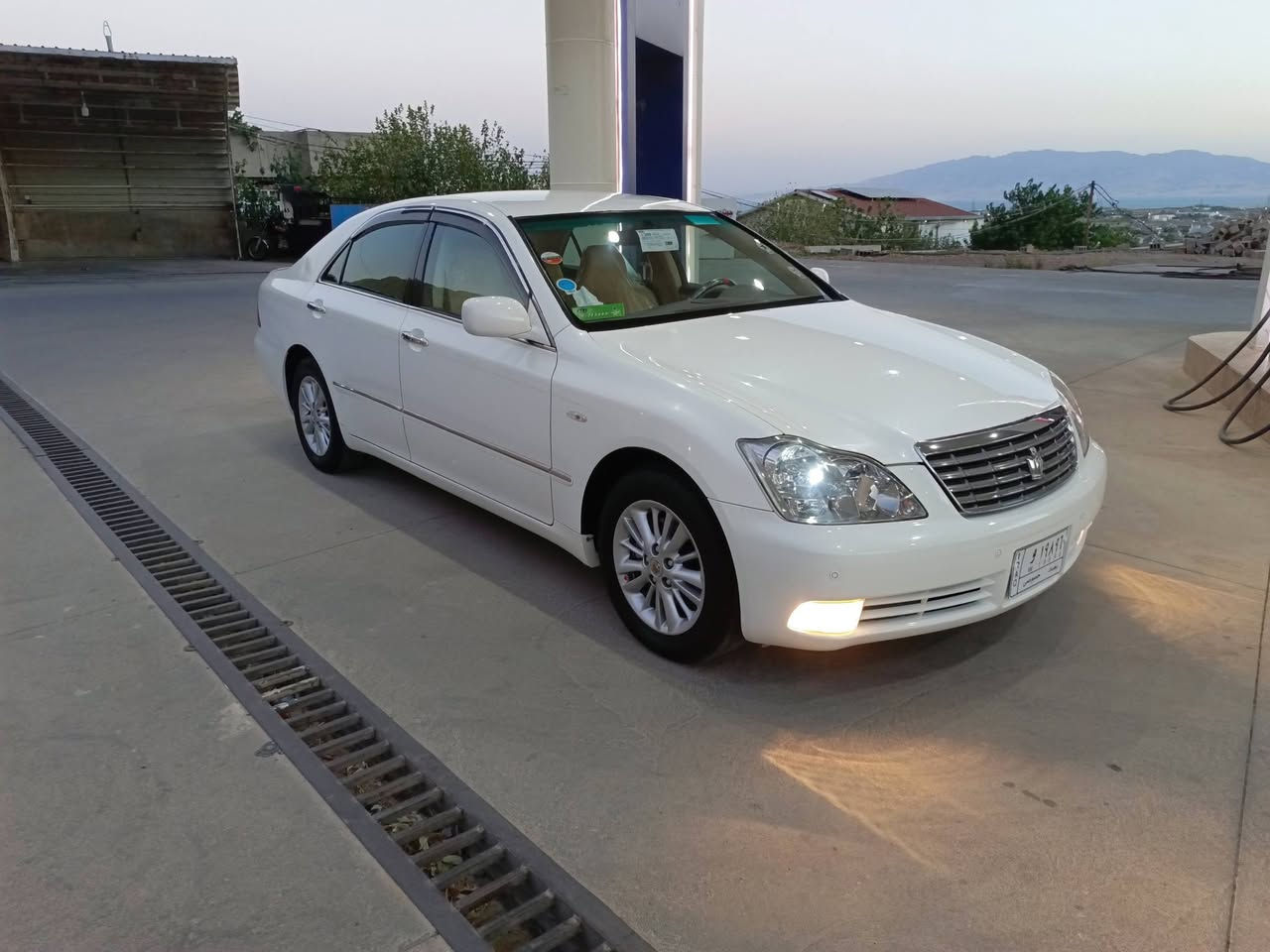 شاهینە (بڕاوەیە)
مۆدێل 2008
180بچوک بەگەورە
3دوگمەیە
کۆدکراوە
ساج مەلەکی
ناوزەرد
پەردەیە 
بەسمەڕەساسی
برێکی بەستراوە
تەبریدلەسەرسویچ
پاشوپێش حاسە
شاشەو کامێرا
کوشین کارەبای
کامل مەسرەفی کراوە
تەنانەت دەعامیەکانیشی سبوغی نیە
چوارتایەووویلی لۆکی لەژێردایە 
بێ دەعمولێدران بێ چاڵوشوخت هەمووگیانی وەک شوشەیە
لەدەعامی بۆدەعامی هەمووگیانی بەشەرت
ژ.م. *********** 
ژ.م ***********
ناونیشان ڕانیە
لەگەڵ ڕێزم جوابی کۆمێنت نادەمەوەموشتەری تەلەفۆن بکەلەغزمەتدام
ڕێزودەست خۆشیم بۆئەمینەبەڕێزەکان❤❤
