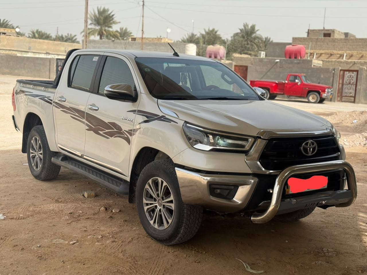 فورويل 
مديل ٢٢ 
سعودي كير عادي 
رقم انكليزي باسمي 
ماشيه ١٩٠ 
تواير  تخم باكيت
برغي مامفتوح بيه 
بيه بارد باب خلفي بسيط 
السعر ٢٥٠ ورقه  ‏‪***********‬‏
