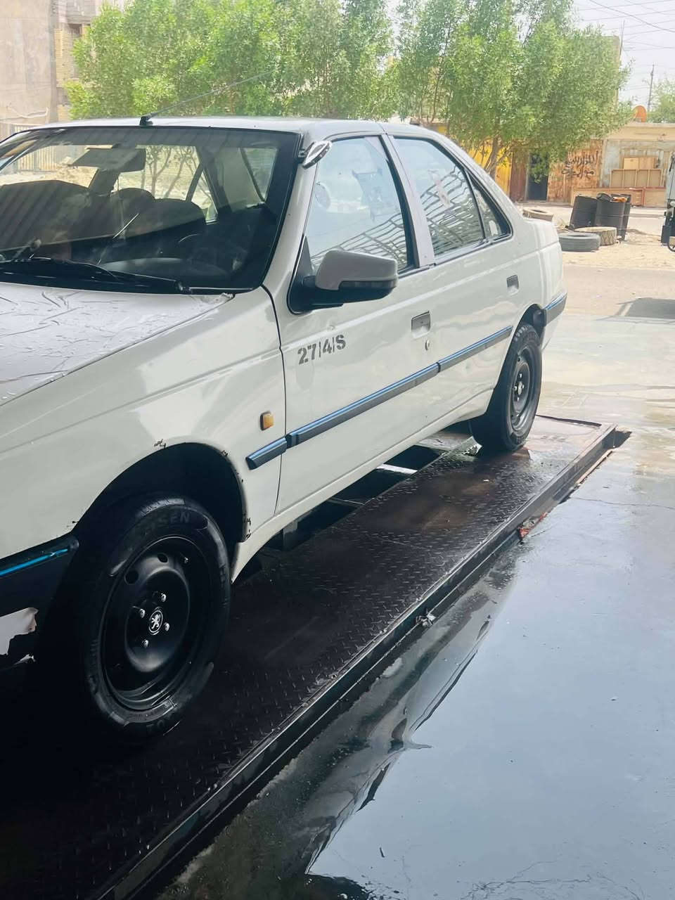البيع  بيجو روى موديل 9 سيارة حلوة نضيفة سعر 28,بيهة مجال مكان بغداد جسر ديالى رقم *********** نتصل ودلل
