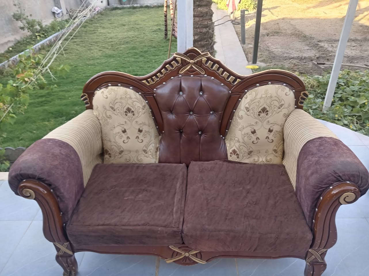 تخم جديد نضيف حطاطه الزين 10 مقاعد السعر 125 بي مجال تصال على هاذا الرقم ***********
