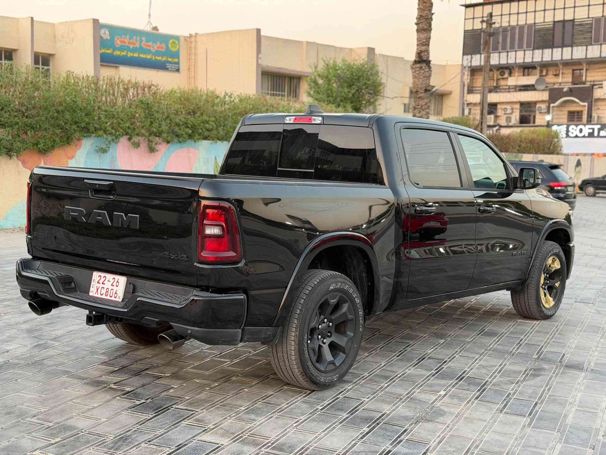 ياالله

السلام عليكم دوج رام 2026 بك هورن  وارد امريكي 

2026 RAM 1500, BIG HORN/LONE STAR 3.0 V6

رقم اربيل كاتي 

حجم المكينه : 3.0 V6  

المسافة المقطوعه : 285 ميل بعدها زيرو

الضرر : باب خلفي يسرا مبدل نفس الون وصبغ بالدوسه  موضح بالصور بجم كبس 

الايرباك : سليم مطاك ولا ايرباك   

#مواصفات

1.شاشه كبيره

2.بصمه

3.تشغيل عن بعد

4.كامرا

5.ويل كب

6.حساسات امامي خلفي

7.هيترات بالكشنات

8.رادارات 360

9.كشنات كهرباء

10.لايتات لد + زنون

11.كشافات 

12.اشاير بالمري

13.فور ويل 4x4

14.اتو ستوب

#السعر : الطلب في التعليقات سيأتي إليك مباشرة 

تفاصيل اكثر هذا رقمي *********** تحياتي

مكاني بغداد حي الجامعه
