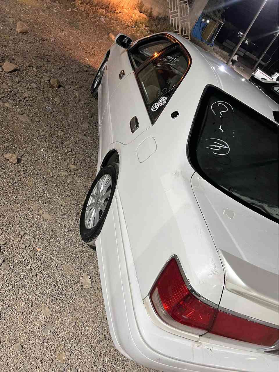 بەناوی خوای گەورە 
مەلیکە بڕاوە ٢٠٠٢ کۆدی بۆ کراوە
مەکینەی vvt مەرخوب 
بەشەرتی گێڕ و مەکینە 
سەقف و کەڤەری بەشەرت
سەقفی شوشەیە 
تایەو ویلی لۆک 
جوانکاری بۆ کراوە 
تەقەو رەقە بەشەرت
٣٢گەڵاو مەعمەلە
رەقەم:*********** حلبجة, السليمانية
