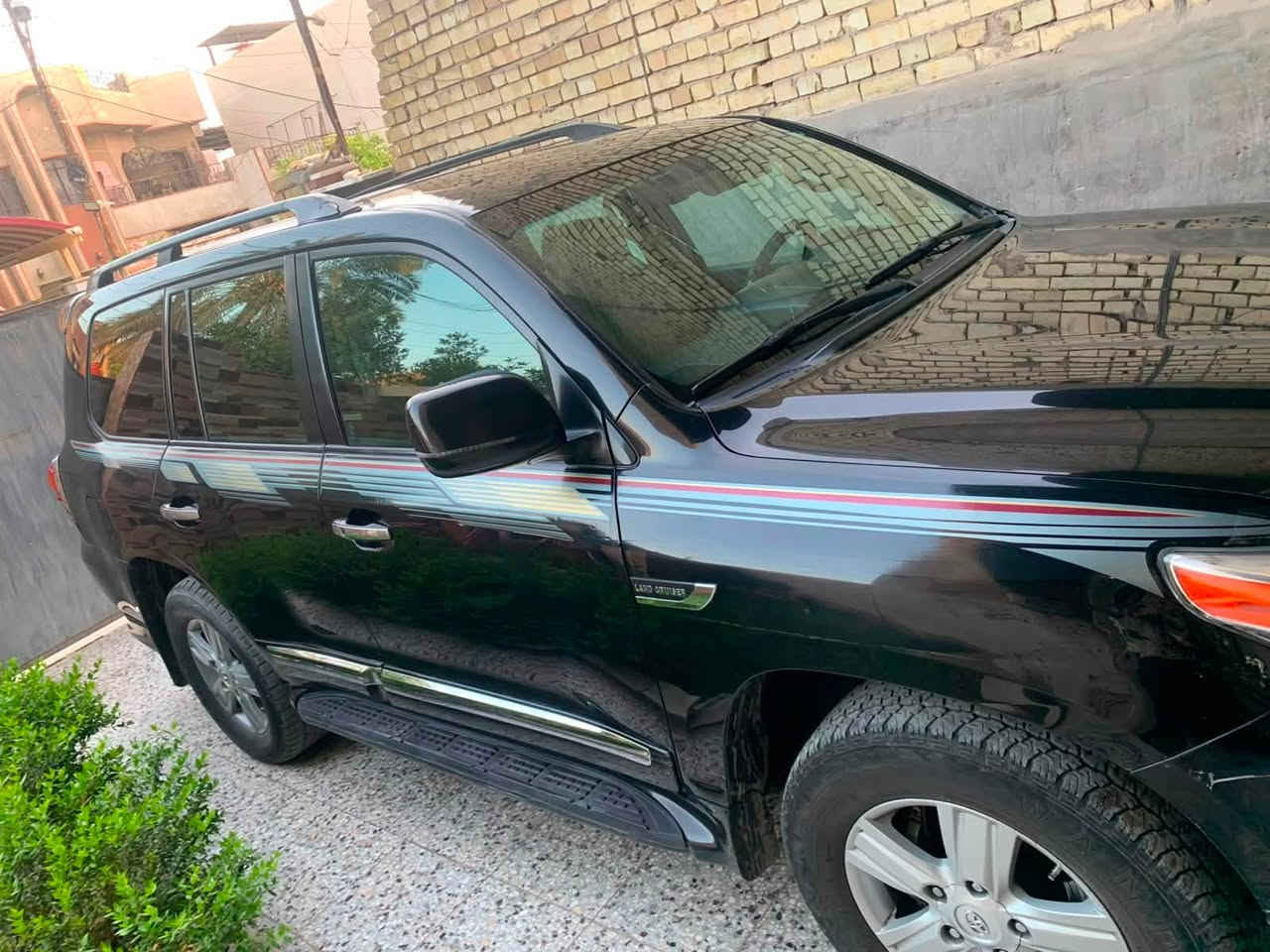 للبيع لاندكروز GXR 2009 رقم اربيل حادثه جاملغ خلفي عكس سايق السعر 255$ العنوان بغداد الدوره الاتصال ***********
