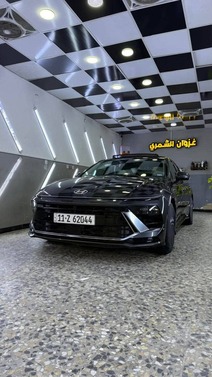 السلام عليكم
سوناتا هايبرد فول موصفات 1/1vip  كل الي بالك  موجود بيها موديل 24 بدون ايرباك حادث خلفي جاملغين ول صندوك بدوان ايرباك بدون كص نفسه معمر الجاملغ ماشيه 30 الف كيلو السعر 180 مكان سياره بغداد 

‭***********‬
