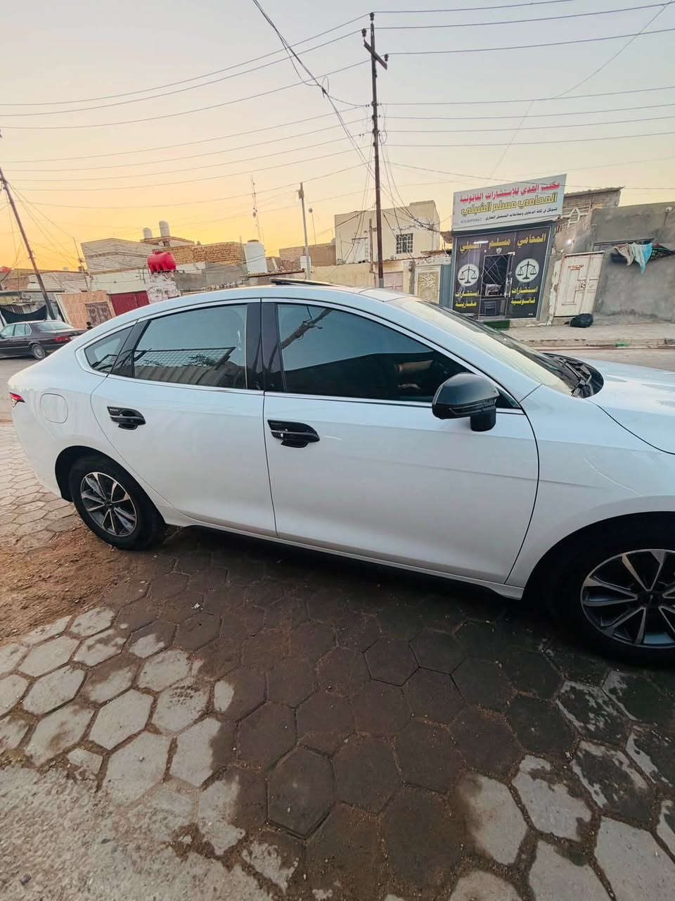 دستروير BYD موديل 2025 (فتحة سقف)
 العداد: 5,000 كم فقط.
 الحالة: بحالة الزيرو ومكفولة من الشخط والصبغ.
 الرقم: بغداد إنكليزي مميز (باسمي تحويل مباشر).
 الإضافات: أرضيات وأرضية صندوق أصلية + كماليات وملحقاتها الكاملة.
💵 السعر: 20,500,000 دينار (وبي مجال جداً بسيط).
📍 المعاينة: النجف - حي الوفاء
📞 للتواصل: *********** او تفضل خاص
