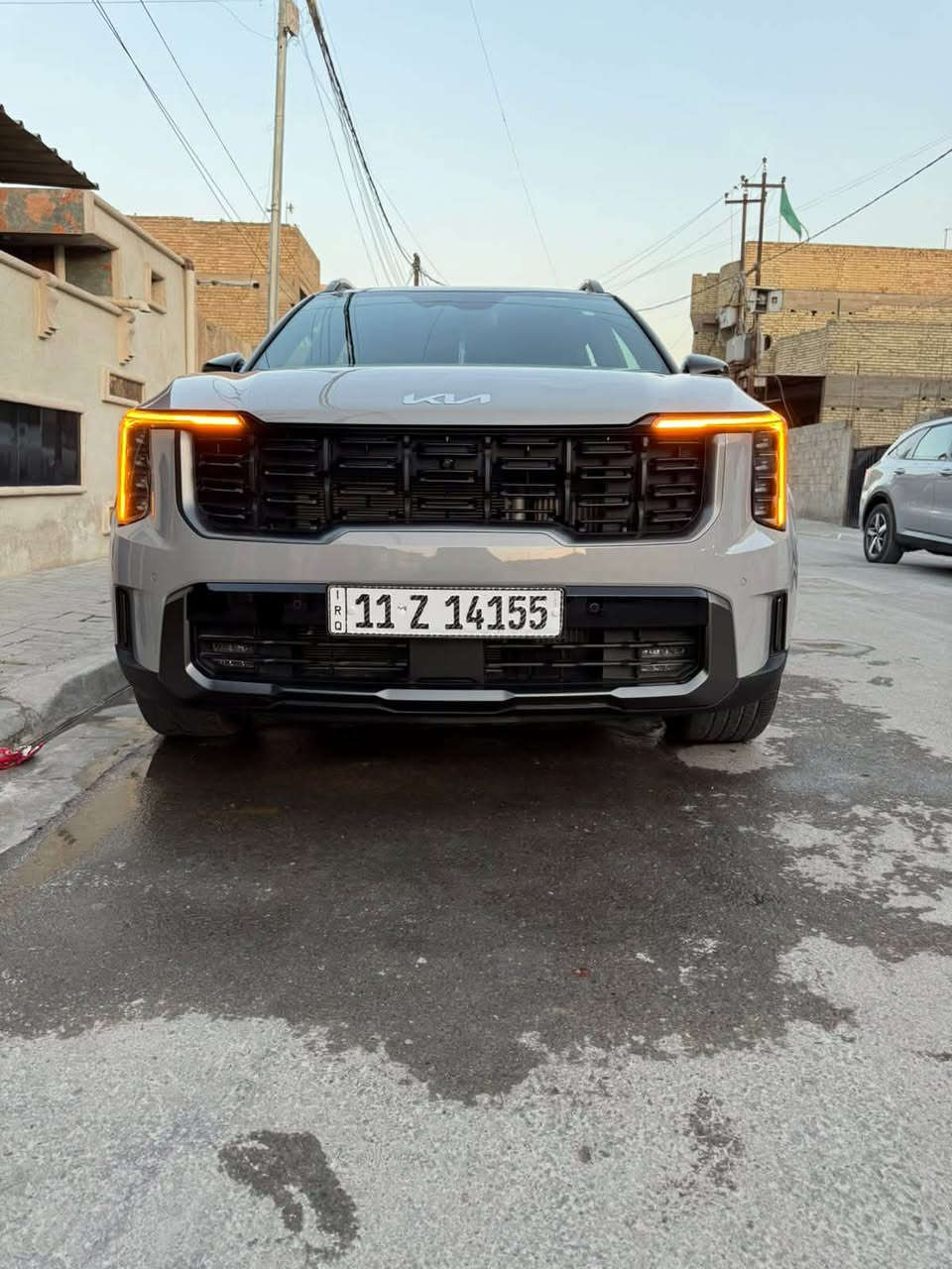 للبيع فقط كيا سورنتوا  2024 Sx.prestige Xlin اعلى فئه بالأمريكي والخليجي فول مواصفات 1/1
الحادث موضح بالصور 

‎مواصفاتها :-
. محرك 2500
‎اعلى فئه
تنته كنتاره
كامره بل مرايه
‎ mi(7)ماشيه
‎. بانوراما
‎ بصمة : تشغيل - ابواب - صندوك
صندوك كهرباء
‎ شاشة كبيرة على طول الدشبول تدعم كاربلاي واندرويد اوتو وفول تحكمات
‎ كيجات الكترونية متغيرة  حسب الوضعيات
‎. انظمة القيادة : سبورت - سمارت - نورمال
‎كشنات جلد 
كشنات خلفي امامي تبريد
تعويل من فولتيه الى واط يعني ينشد سيار مال كهرباء
‎.كراسي كهرباء فول تحكم  النزول اوتماتيك
‎. اضواء ترحيب عند الاقتراب مع ترحيب داخلي عند الصعود او المغادرة
‎. شحن وايرليس
‎كشنات Vp منفصله
منافذ تايب سي  في الكشنات 
‎. هاند بريك بصمة
‎. اوتو هولد
‎. كاميرات 360 مع كاميرات بالاشارات الجانبية مع وضعيات مختلفة للكاميرات
‎. فول رادارات امامية وخلفية وجانبية
‎. تحديد مسار ذكي
‎. قيادة أليه ذكية
‎. نقطة عمياء
‎. كروز سرعة
‎. تبريد وتدفئة كشنات مع تدفئة ستيرن
‎. سستم صوت هارمن
‎. خزن كشن سائق ميموري وضعيتان
‎. ويل كب حجم 20 وحساس اطار  
‎.  مري شفط 
اشاير بالمري
‎. تشغيل عن بعد
‎. شاشة لمس متغيرة لتحكم الميديا او لتبريد
‎. ستيرن فول تحكمات
بعد بيها مواصفات 
بغداد /البلديات
السعر(  ٢٩٠  )بي مجال
التواصل على الأرقام فقط***********
