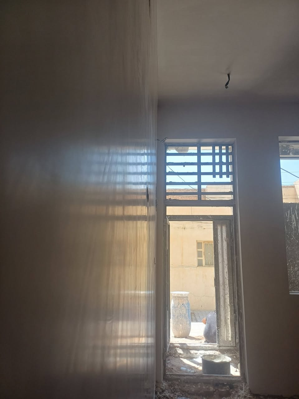 متفرغ • جص وسمنت • كادر متكامل