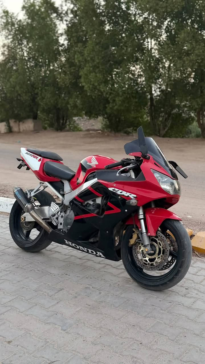 السلام عليكم هوندا  cbr929  (ادوات-اكفل فقط سرقة )
موديل 2001

ادامة كامله قبل اسبوع درهم ماتصرف وبرغي نقص مابيها

دهن موتل اصلي

بلكات اصلي NJK

نوزل اصلي 

فيت بم جديد

باتري جديد اصلي

دسكات امامي خلفي جديد

راديتر جديد تايواني 

ماي راديتر اصلي 

كزوز اصلي (بروكس)

مرايات h2R

دراجة نظفية وبيها ادامه كامله
محتاجلها يطغات فقط 

كفراتها جديدة

فقط بيع مكاني البصرة *********** 

السعر 15 ورقه قفل وماكو هيج دراجة كامله بهل سعر
