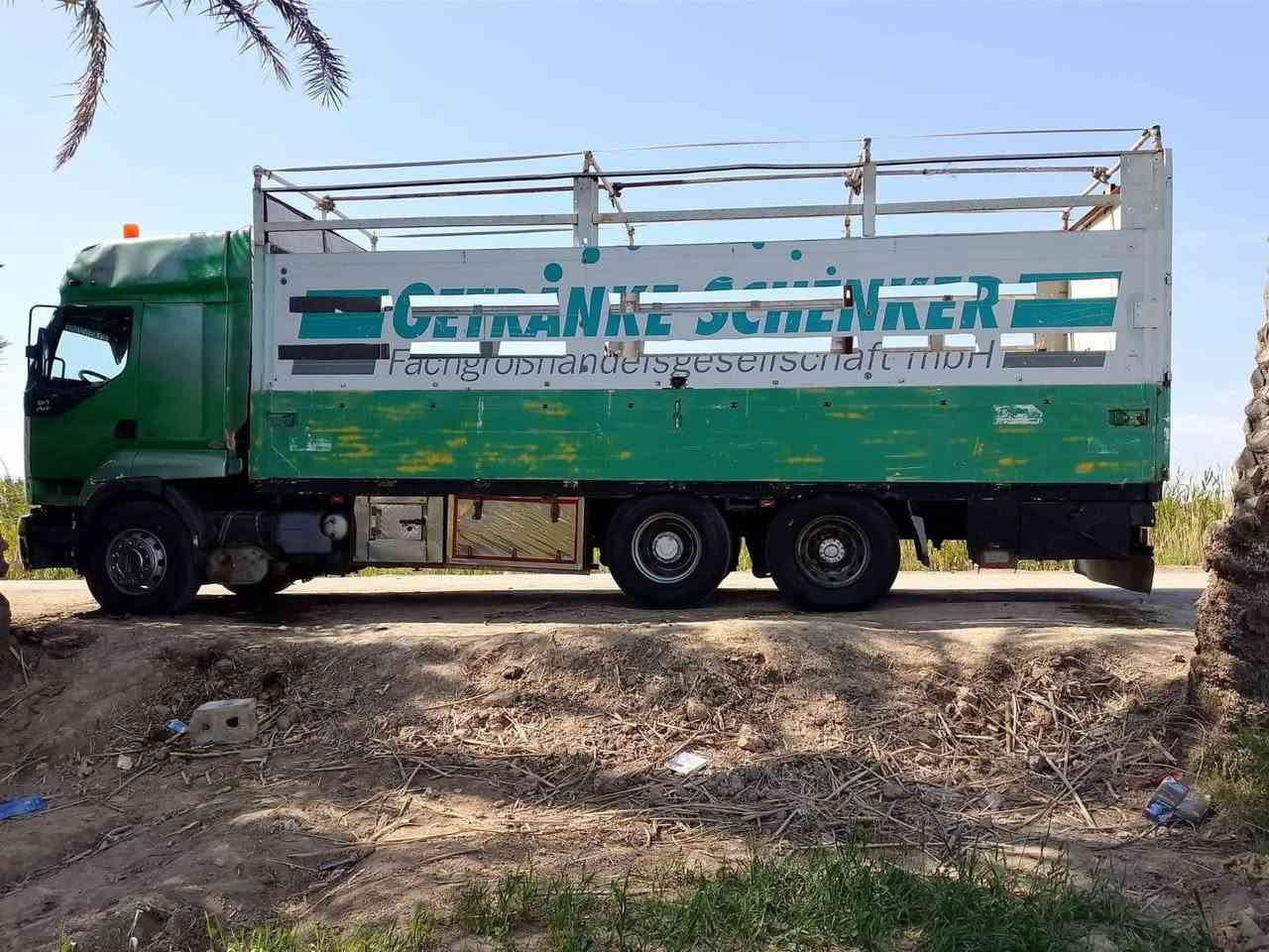 السلام عليكم سيارة رينو للبيع للإستفسار الإتصال على هذا الرقم ***********

