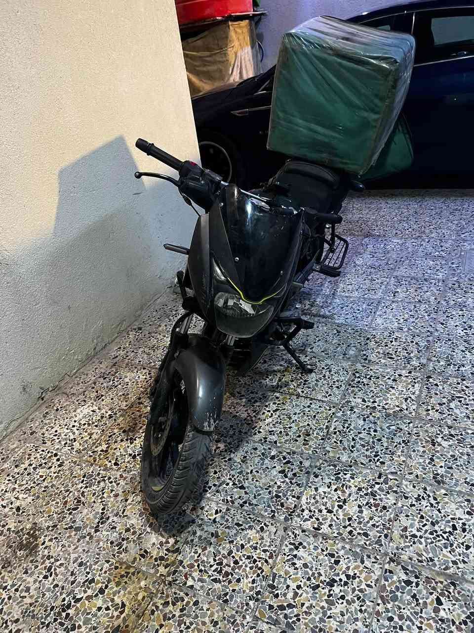 دراجه بولسر نيو. حلوه ونصيفه. وسعره ملونين. وبيه مجال اتصل وبيك خير وتدلل  ***********
