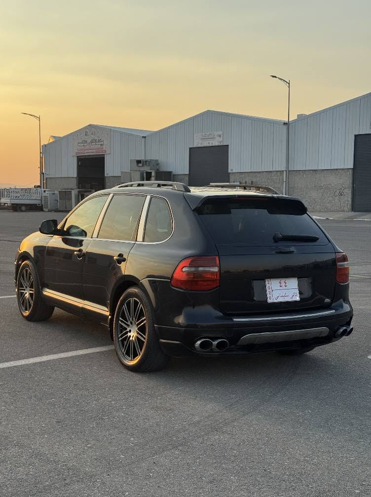 ﷽

سەرتا ماشاألله لە ماڵی هەموو لایەک
ئۆتۆمبێل جۆری پۆرش porsche cayenne🇩🇪
مۆدێل :٢٠١٢🧿
بۆیاغ:عام نەبێت حیزام نەبێت🌫️
موسو بڕاوە نەبیت🪚
کۆدی بۆ کراوە🆘
گێڕو مەکینەی لۆکی بۆ بەستراوە بە شەرتی هەموو فەحسیک🔧
پێشو دوای بێ تەقەو ڕەقەو گلەی🗜️
تەحەدا ئەکەم پۆرش هەبێ بەو شیوە جوان مابیتەوە بێ تەعمیر⚒️
تایەو ویلی لۆکی لە ژێرە زۆر جوان🛞
لایتو بە گلایت هەموو گڵۆپو گێچو هەمو شتەکانی ئیش ئەکات هەموو شتیکی لەسەر بیلادی🚨
تەنانەت دەبڵەکانیشی چوپو جەکە 🪮

مواصەفات: کوشن خەزن ٢٤ جوڵە سەکنو سایەق وو پشتە سەرکان شاشە واتا ٣ شاشە تەبرید ساردو گەرم بە شەرت تەجیلو شاشەو موکەبەرەی مەزبوت شەریکە سەماعە :Bose
تەبرید مەرکەزی دواوەش جوڵەیە
سنوق جەک بیلادی
گێر ئۆو ماتیک عادی باتڵ شەفت گیڕ سەر سوکان تەعدیل سورعە سڵاید ئاوەینە کارەبای ٥ بەصمە زۆر مواصەفاتی تر ...
زۆر لە سەیارەکەم ڕازیم هەتا دڵ پیی خۆش بێت وەسف هەڵ ئەگرێت سەیارەکەم بە شەرتی ماڵی کەس نەبێت پارەی کەسی تیا نەبێت کۆدی بۆ کراوە هەموو شتیکی بە شەرت یەیت سەیر سەیارەکە ئەکەیت لە ڕەسمەکان جوان تر نەبو لە هەموو تیکستەکە وەسفی زیاتری هەڵنەگرت هەق بە تۆیە 

بۆ فرۆشتنو گۆڕینەوە 
 شوین سلیمانی
*********** السليمانية, العراق
