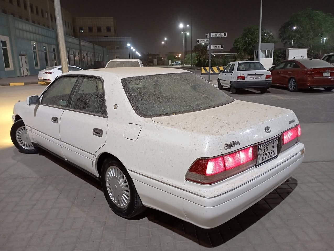 سعر 88 
راس الثور فلات موديل 98
محرك 3000 شاصي 55
تبريد امامي خلفي كشنات كهربائي 
رقم انبار انكليزي بسمي مداور بنجف
كصه ربع أمامي باقي مكفول 
*********** واتساب شغال
